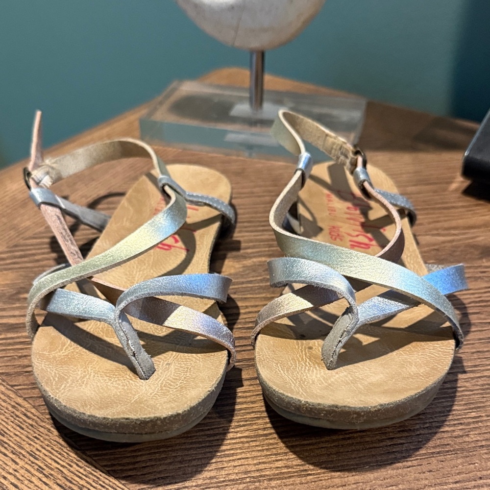 Malibu Women's Sandals - Metallic Silver and Tan